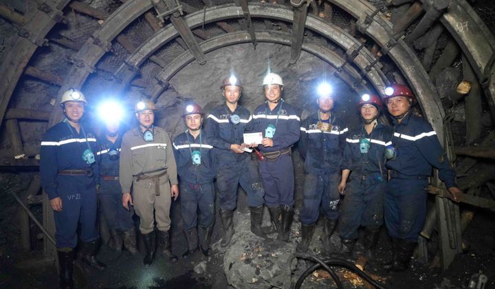 Tập đoàn TKV: Sôi nổi khí thế thi đua sản xuất hoàn thành kế hoạch năm 2022