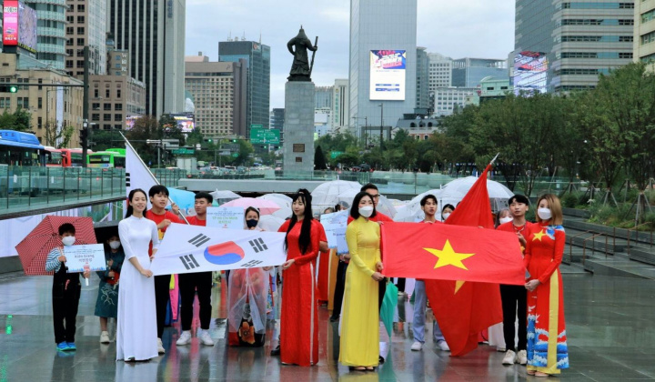 Việt Nam: Bước khởi sắc của đối ngoại nhân dân