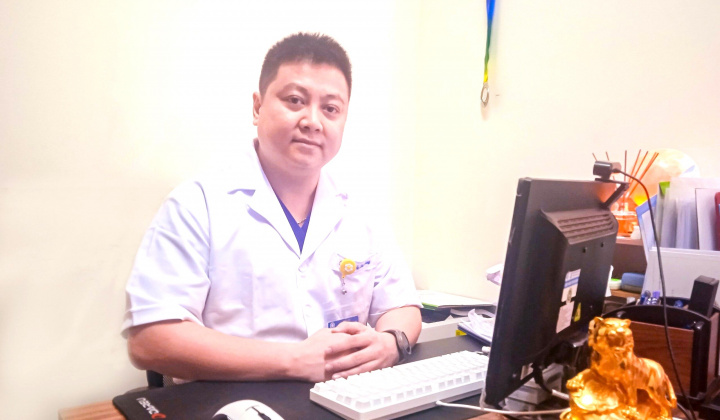 BSCKII.Nguyễn Thái Hoàng: Song hành hai vai màu áo Blouse