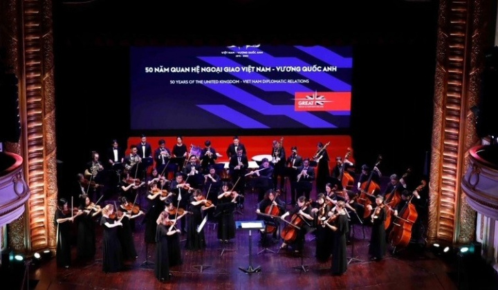 Đêm nhạc kịch kỷ niệm 50 năm quan hệ ngoại giao Việt Nam và Vương quốc Anh