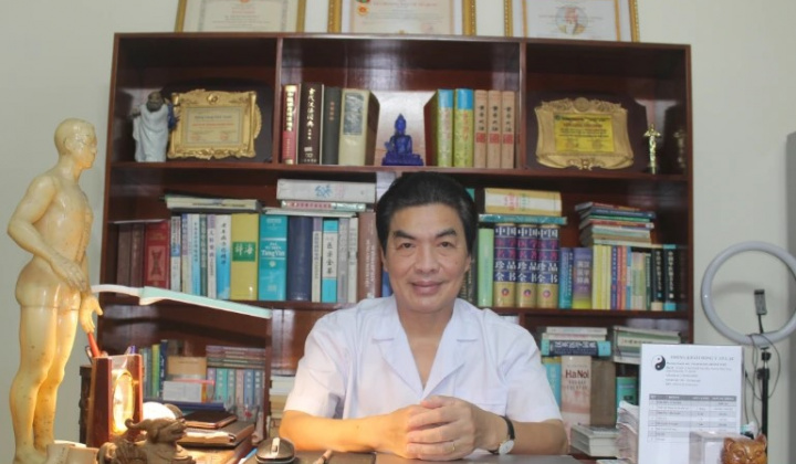 Đại tá,Thầy thuốc ưu tú, ThS.BS Hoàng Khánh Toàn: Tâm - Tình tỏa sáng hai màu áo