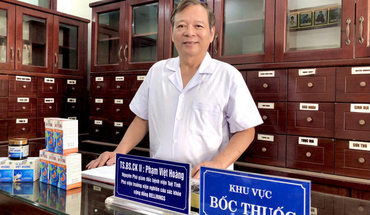 TS.BSCK II Phạm Việt Hoàng: Luôn nỗ lực, tận tâm và hết lòng vì người bệnh