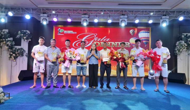 Nghệ An: Giải thi đấu quần vợt ấn tượng chào mừng ngày Doanh nhân Việt Nam 13/10