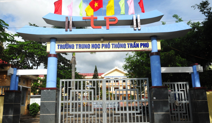 Đắk Lắk: Trường THPT Trần Phú được công nhận đạt Chuẩn Quốc gia