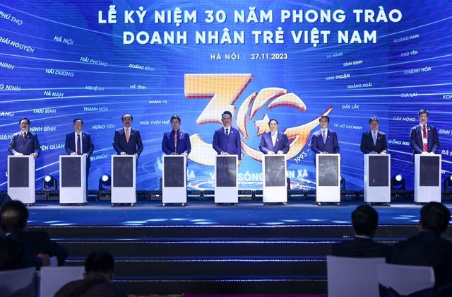 Xây dựng và phát huy vai trò của đội ngũ doanh nhân Việt Nam trong thời kỳ mới