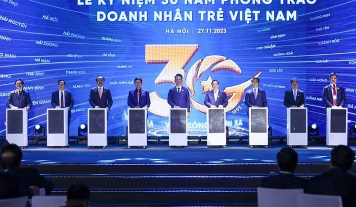 Xây dựng và phát huy vai trò của đội ngũ doanh nhân Việt Nam trong thời kỳ mới