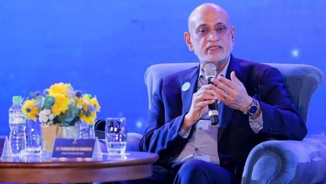 Thành viên Hội động Giải thưởng VinFuture: “AI không thay thế con người”