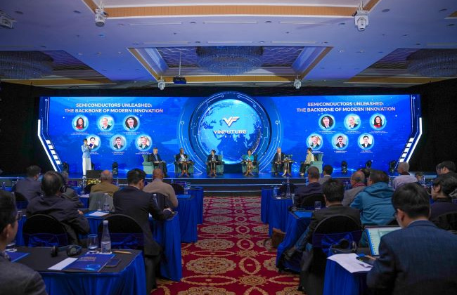 Tọa đàm khoa học VinFuture 2023: Bài học từ Singapore cho chiến lược phát triển công nghiệp bán dẫn ở các quốc gia