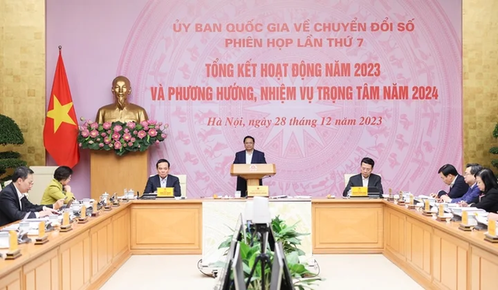 Phát triển kinh tế số với 4 trụ cột công nghiệp công nghệ thông tin, số hóa các ngành kinh tế, quản trị số, dữ liệu số