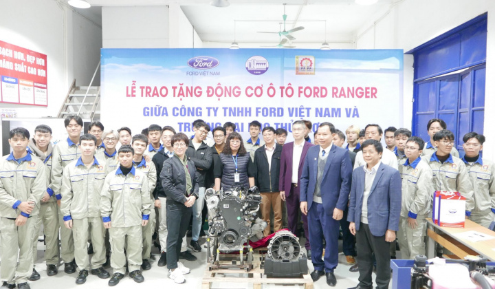 Ford Việt Nam trao tặng Động cơ, Hộp số và Xe mới cho các Trường Kỹ thuật