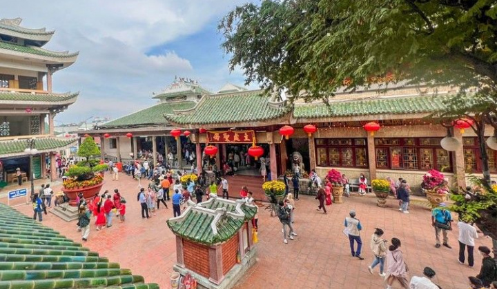 An Giang: Miếu bà Chúa Xứ núi Sam đón hơn 1 triệu lượt khách đầu năm 2023