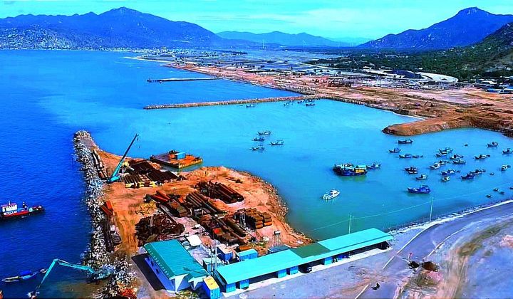 Ninh Thuận: Báo cáo phương án đầu tư và quản lý khai thác Cảng tổng hợp Cà Ná