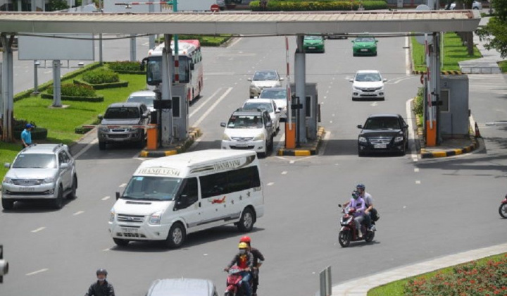 Bộ Giao thông yêu cầu triển khai thu phí không dừng tại các sân bay
