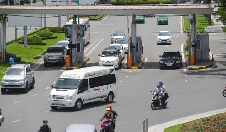 Bộ Giao thông yêu cầu triển khai thu phí không dừng tại các sân bay