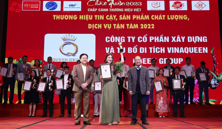 VinaQueen – Queen Group: Chắp cánh thương hiệu Việt