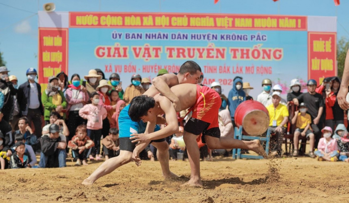 Đắk Lắk: Giải vật truyền thống huyện Krông Pắc xuân mới 2023