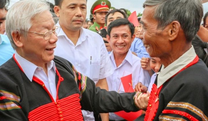 Củng cố và tăng cường mối quan hệ mật thiết giữa Đảng với nhân dân theo tinh thần Đại hội XIII của Đảng
