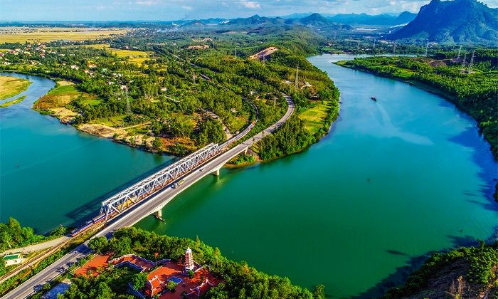 Phát triển du lịch Quảng Bình thực sự trở thành ngành kinh tế mũi nhọn