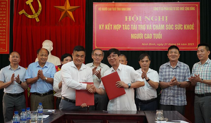 Hội nghị ký kết hợp tác tài trợ và chăm sóc sức khỏe Người cao tuổi tỉnh Ninh Bình