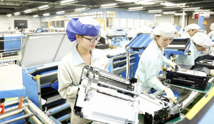 Tác động của đầu tư nước ngoài trong phát triển nguồn nhân lực chất lượng cao tại Việt Nam