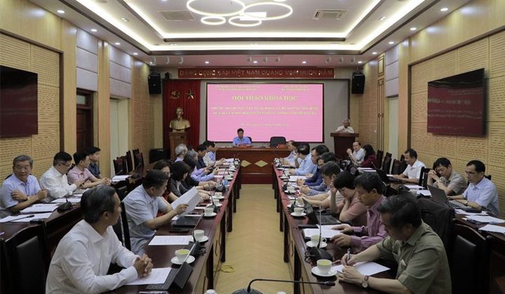 Những thành tựu xây dựng Đảng và hệ thống chính trị qua 40 năm đổi mới ở Việt Nam và những vấn đề đặt ra