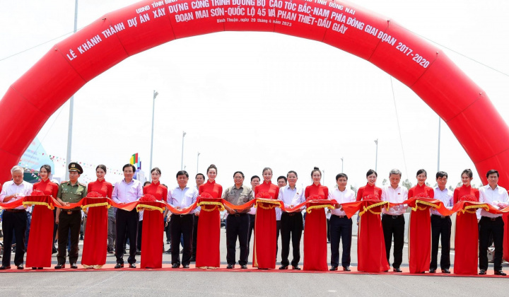 Khánh thành thêm 160 km đưa chiều dài khai thác trên trục cao tốc Bắc-Nam đạt 800 km