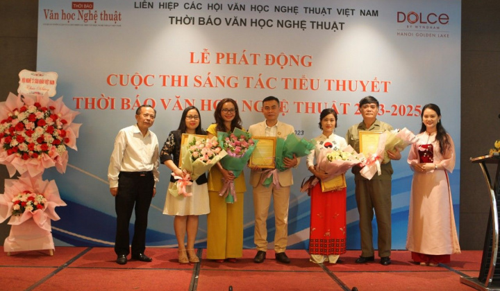 Phát động cuộc thi tiểu thuyết Thời báo Văn học nghệ thuật: Trăn trở và hy vọng
