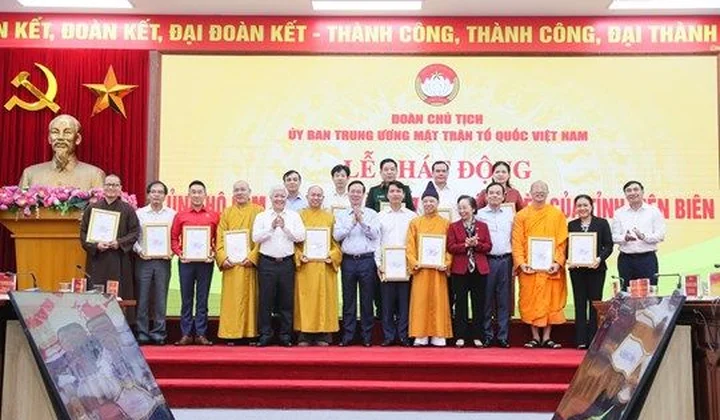 Triệu tấm lòng yêu thương - Nghìn mái nhà hạnh phúc