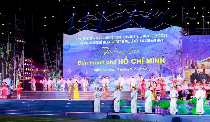 Từ Làng Sen đến thành phố Hồ Chí Minh