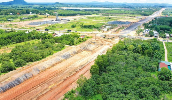 Cao tốc Chí Thạnh - Vân Phong gặp khó vì chậm bàn giao mặt bằng