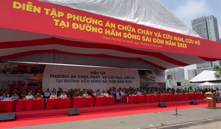 Diễn tập CC&CNCH tại đường hầm sông Sài Gòn 2023