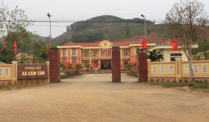 Cẩm Tâm vượt mọi khó khăn về đích nông thôn mới