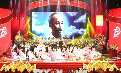 Phong trào thi đua ái quốc dưới góc nhìn của một nhà nghiên cứu về Chủ tịch Hồ Chí Minh