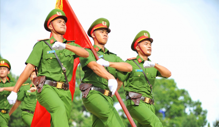 Sức mạnh bảo vệ Tổ quốc không chỉ là sức mạnh của lực lượng vũ trang mà là sức mạnh tổng hợp của quốc gia và chế độ