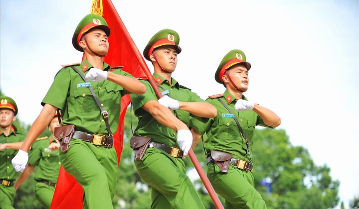 Sức mạnh bảo vệ Tổ quốc không chỉ là sức mạnh của lực lượng vũ trang mà là sức mạnh tổng hợp của quốc gia và chế độ