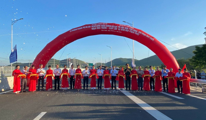 Chính thức khánh thành cao tốc Nha Trang - Cam Lâm và Vĩnh Hảo - Phan Thiết