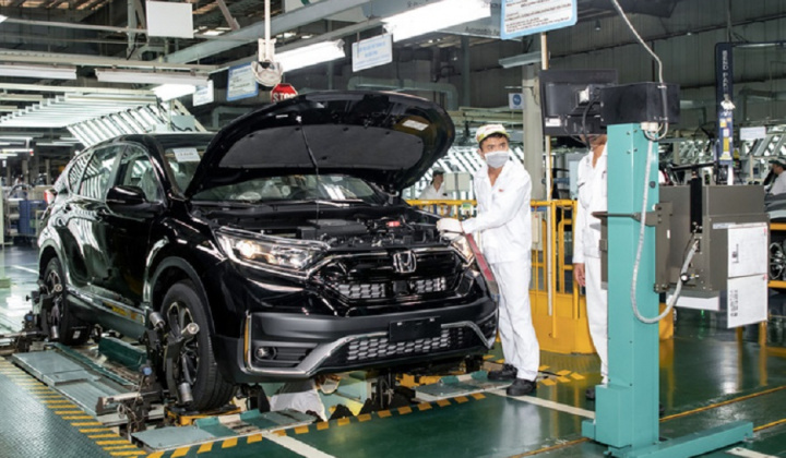 Bộ Tài chính tiếp tục bác đề xuất giảm 50% lệ phí trước bạ với ôtô