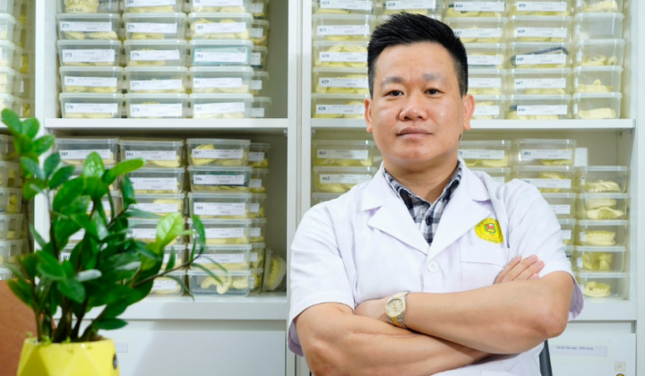 Thiếu tá, BSCKII. Hà Hải Anh: Tâm tỏa sáng hai màu áo