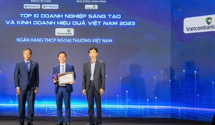 Vietcombank dẫn đầu Top 10 ngân hàng sáng tạo và kinh doanh hiệu quả năm 2023