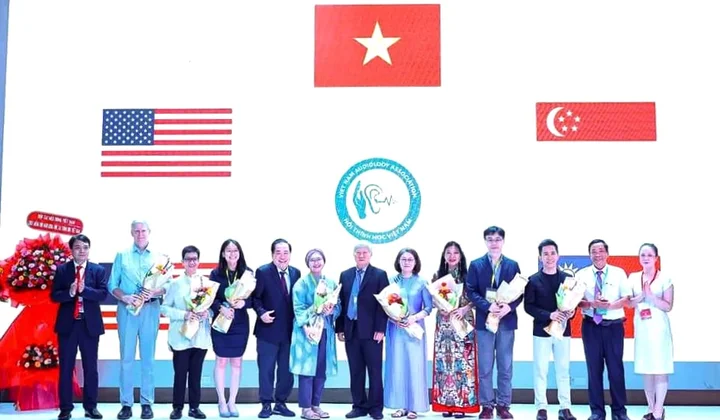 Hơn 500 đại biểu trong và ngoài nước tham dự Hội nghị Tai - Thính học toàn quốc  lần thứ II năm 2023