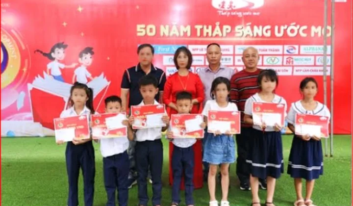 Tập đoàn Điện Quang: Hành trình “50 năm - Thắp sáng ước mơ”