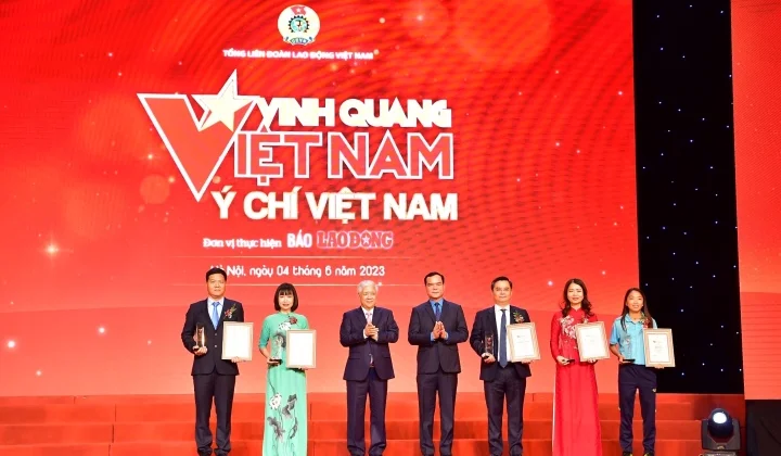 Vietcombank được vinh danh tại Chương trình Vinh quang Việt Nam lần thứ 18