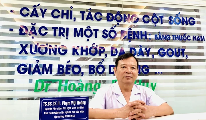 TS. BSCK II Phạm Việt Hoàng: Tận tâm vì một cộng đồng khỏe mạnh