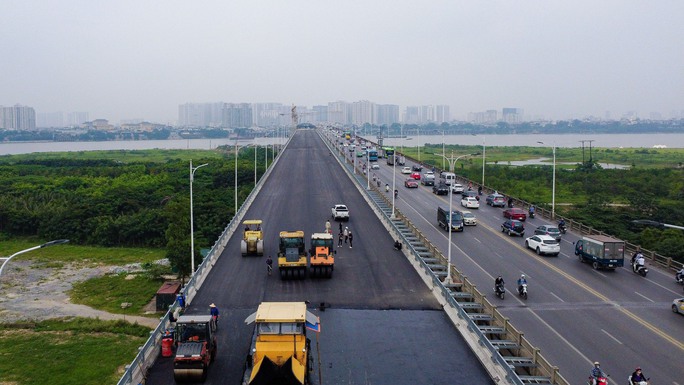 Cầu Vĩnh Tuy giai đoạn 2 sẽ được Hà Nội thông xe trước ngày 2/9