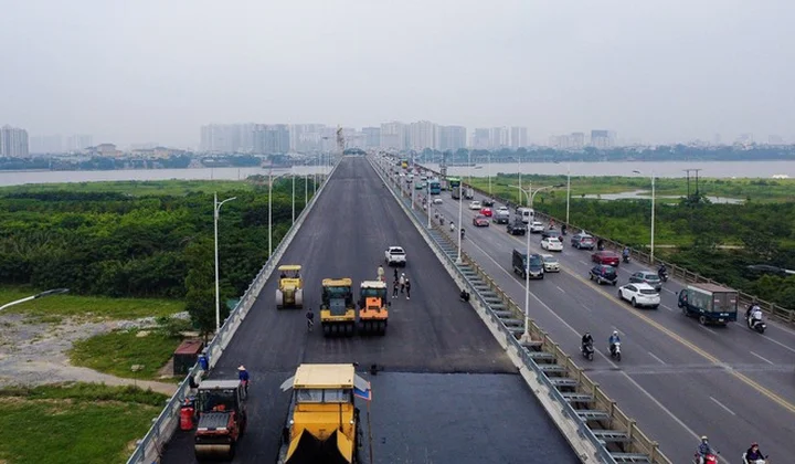 Cầu Vĩnh Tuy giai đoạn 2 sẽ được Hà Nội thông xe trước ngày 2/9