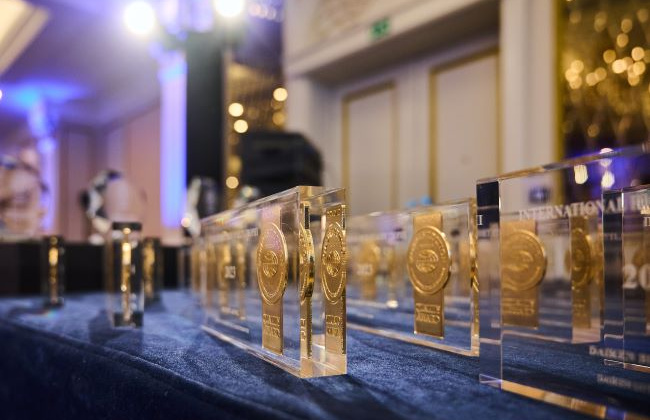 Sữa hạt và sữa tươi của Vinamilk tiếp tục thắng giải vàng quốc tế Monde Selection tại Bỉ