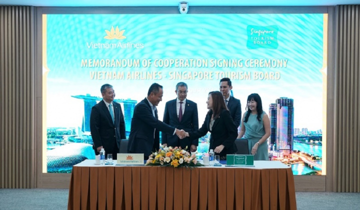 Vietnam Airlines và Tổng cục Du lịch Singapore ký kết hợp tác phát triển du lịch