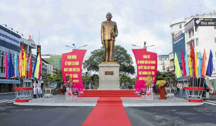 Tự hào mãi “chất người” Tôn Đức Thắng