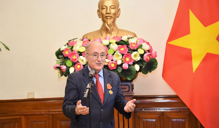 TS Kambiz Ghawami - Chủ tịch Tổ chức Hỗ trợ Đại học Thế giới CHLB Đức: Sự cống hiến thầm lặng với giáo dục Việt Nam