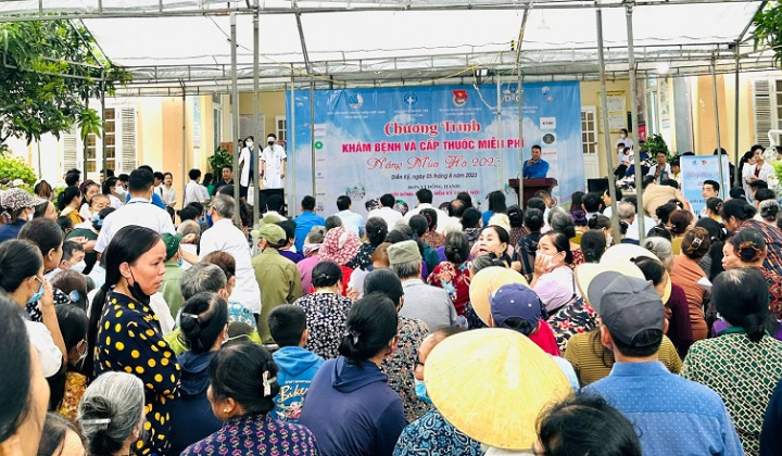 Chương trình “Nắng mùa hạ 2023” tại Nghệ An khám bệnh miễn phí cho hàng nghìn người dân